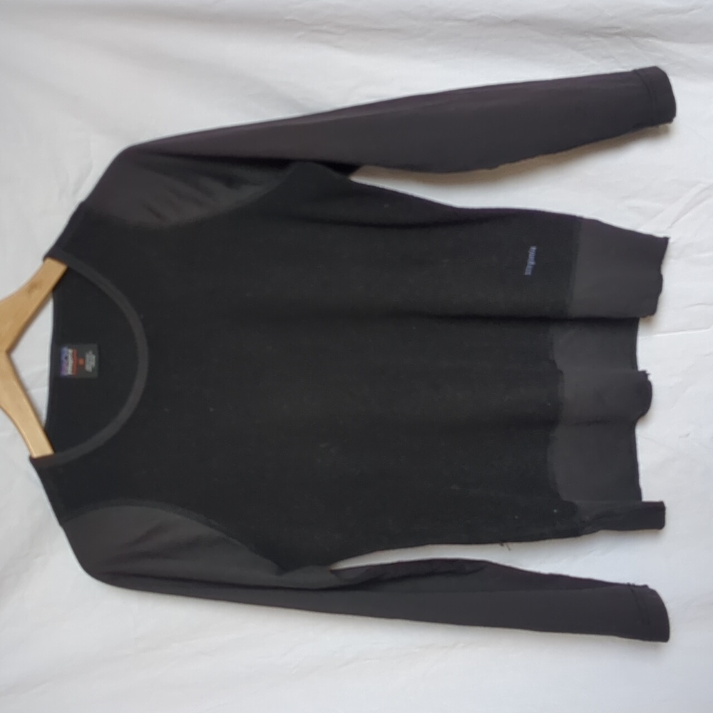 Patagonia Top black fleece capilene crew neck Pullover Long sleeve mid layer Med